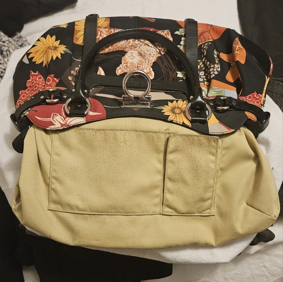 Salvatore Ferragamo Jungle Safari bag with dust bag - Picture 11 of 11